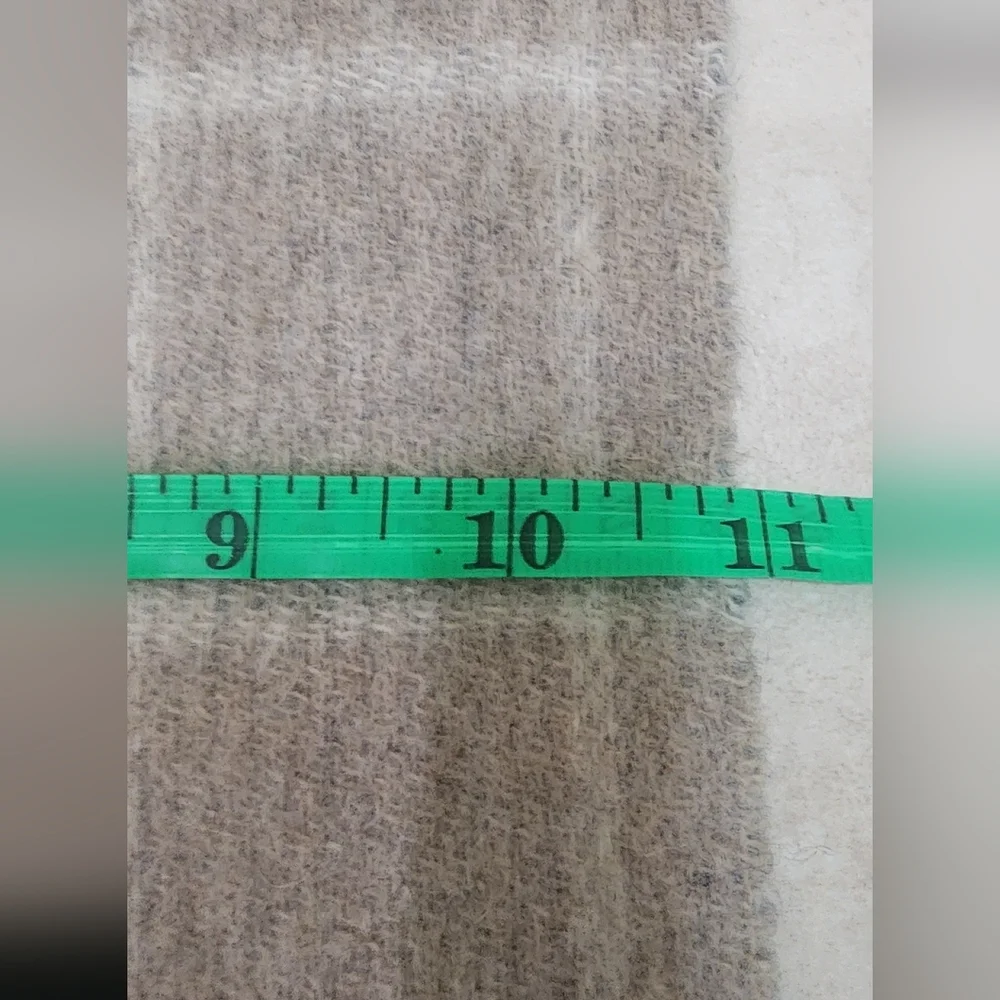 Andrew‎ Noble Gray and Beige Cashemire Scarf